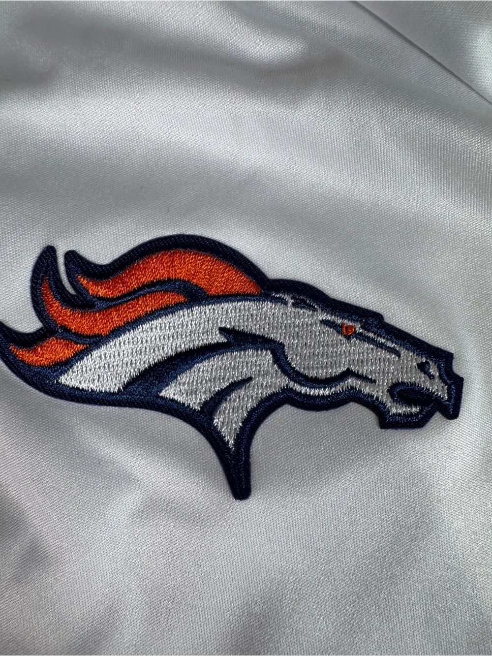 Antigua Denver Broncos Large Quarter Zip Pullover White Gray NFL